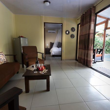 Hotel Caribbean Coconut Кахуита Екстериор снимка